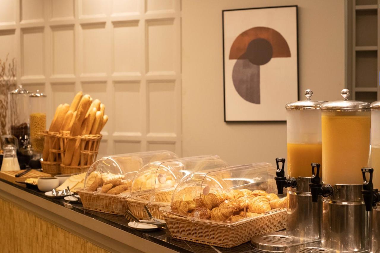 Gray Boutique Hotel Casablanca Eksteriør bilde A breakfast buffet at a hotel